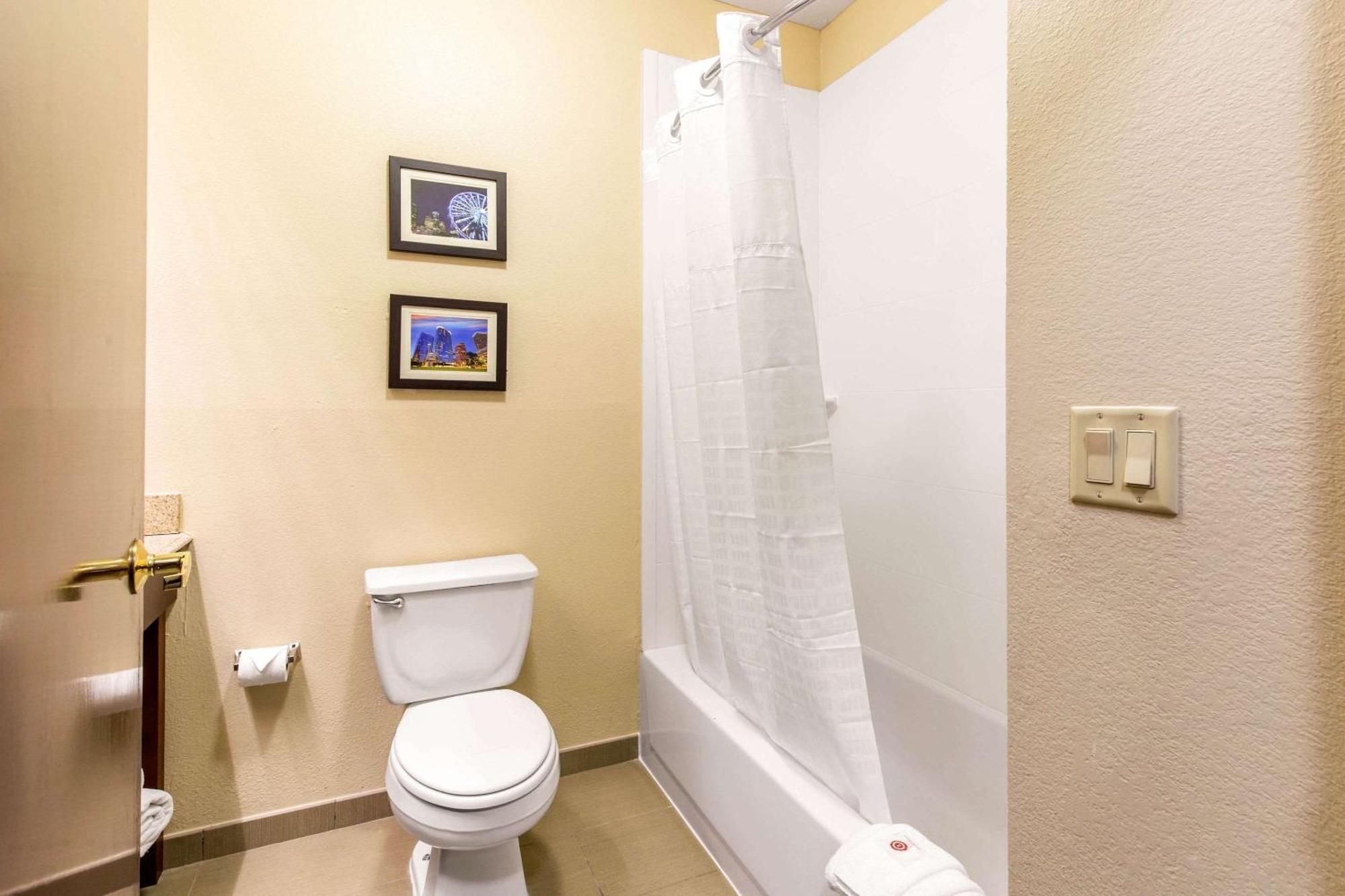 Comfort Inn & Suites IAH Bush Airport – East Humble Exterior foto